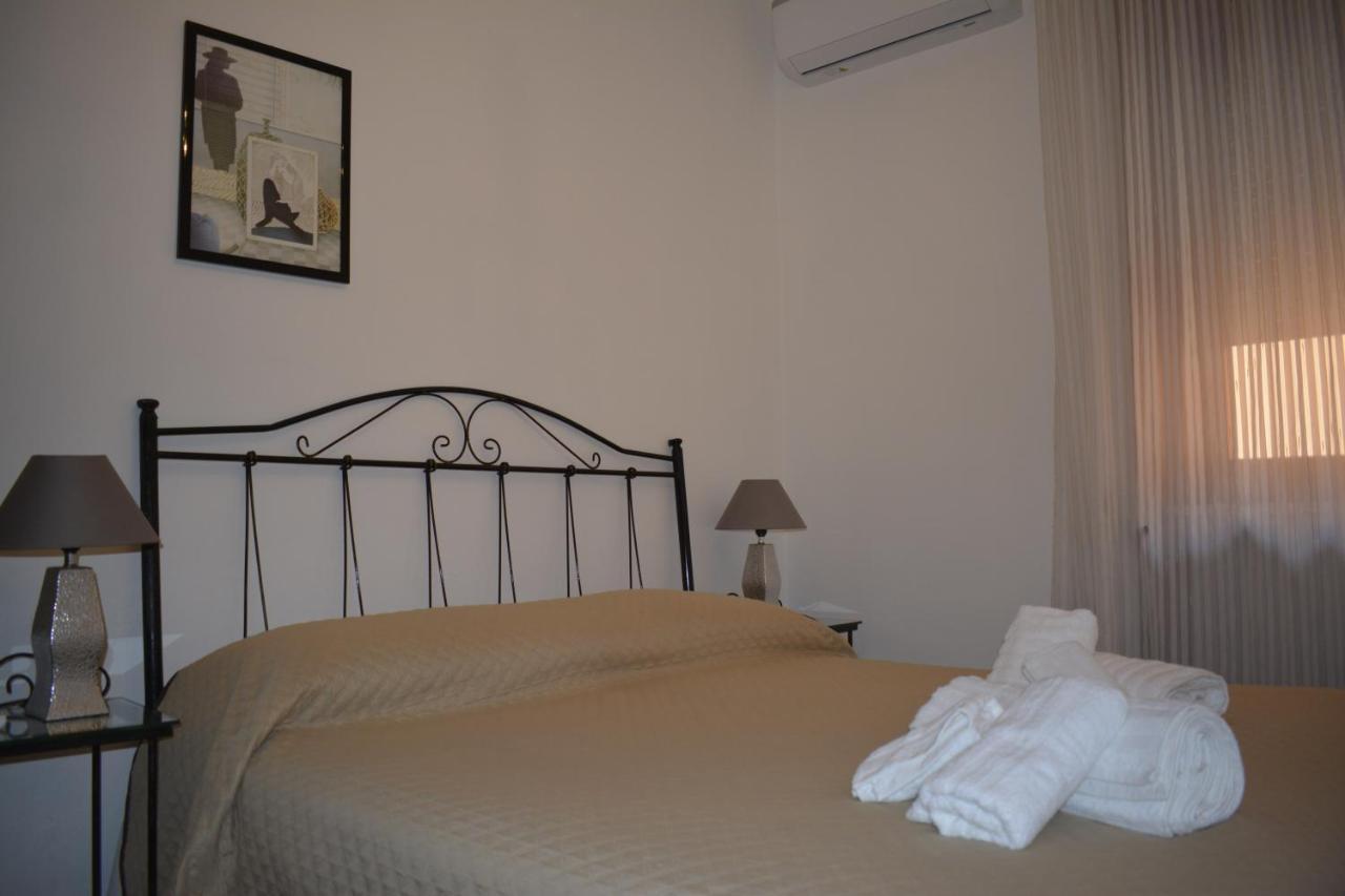 Casa Vacanza Pietro e Nina Lecce Esterno foto